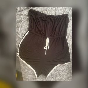 Fashion Nova Strapless Romper